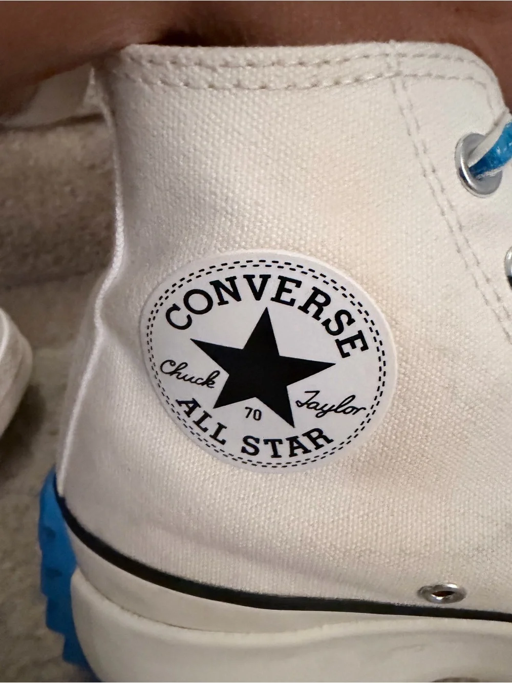 Converse chunky platform